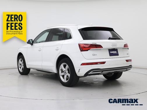 White 2023 Audi Q5 Premium