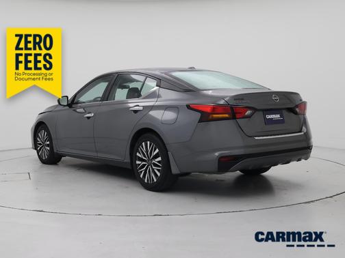 Gray 2023 Nissan Altima SV