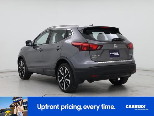 Gray 2017 Nissan Rogue Sport SL