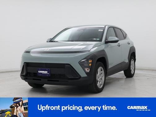 Green 2024 Hyundai KONA SE
