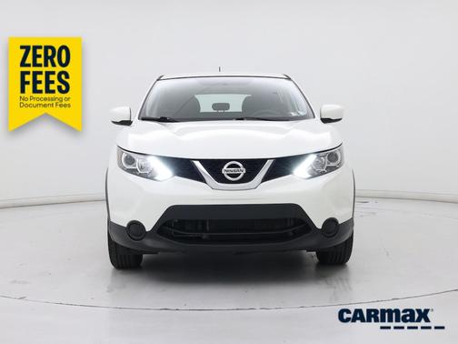 White 2017 Nissan Rogue Sport S