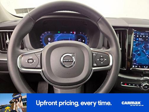 2024 Volvo XC60 B5 Core Dark Theme