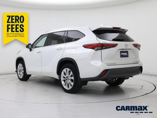 Pearl 2022 Toyota Highlander Limited