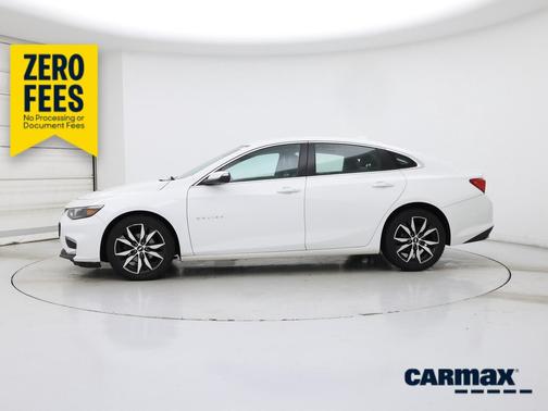 White 2017 Chevrolet Malibu LT