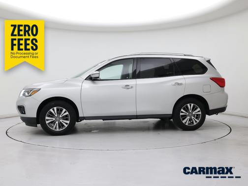 Silver 2019 Nissan Pathfinder SV