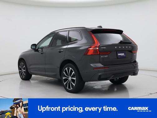 2024 Volvo XC60 B5 Plus Dark Theme