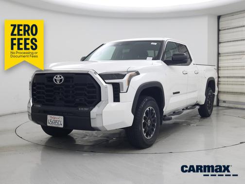 White 2023 Toyota Tundra SR5