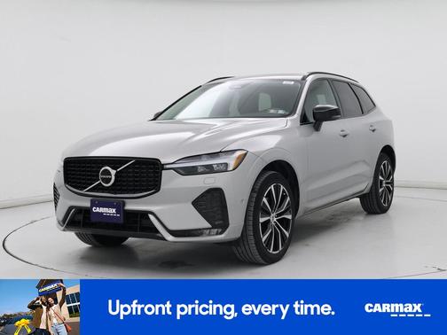 2023 Volvo XC60 B5 Plus Dark Theme