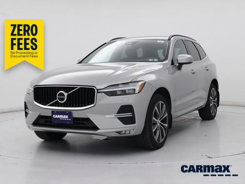 Gray 2022 Volvo XC60 B5 Momentum