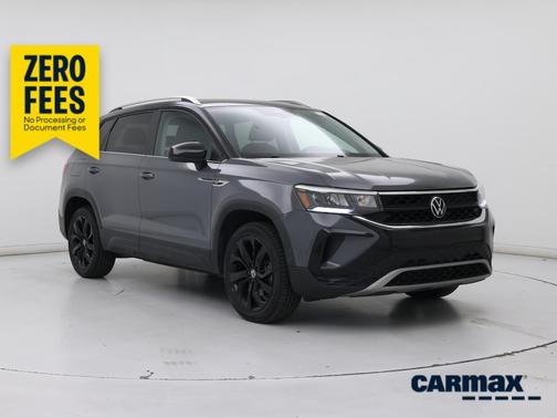 Gray 2023 Volkswagen Taos SE