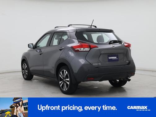 Gray 2020 Nissan Kicks SV