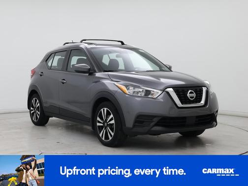 Gray 2020 Nissan Kicks SV