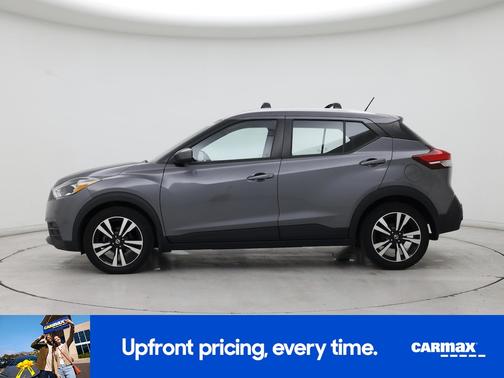 Gray 2020 Nissan Kicks SV
