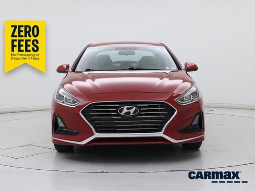Red 2019 Hyundai SONATA SE