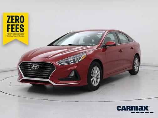 Red 2019 Hyundai SONATA SE