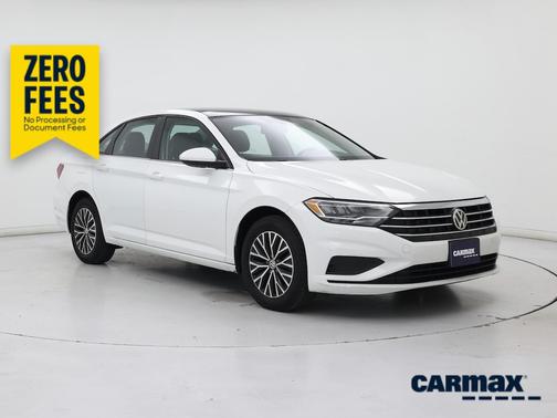 White 2019 Volkswagen Jetta SE