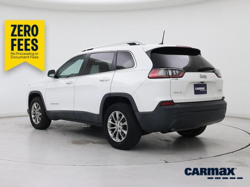 White 2019 Jeep Cherokee Latitude Plus