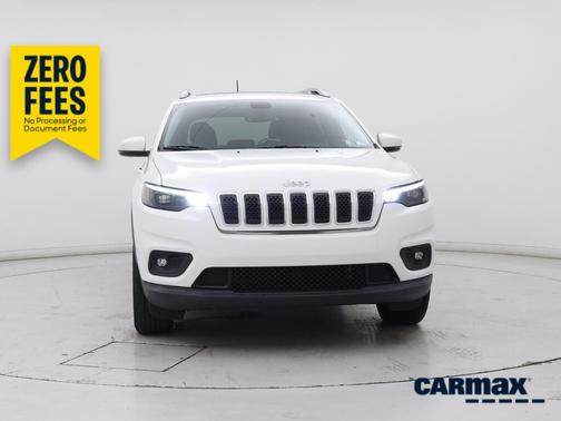 White 2019 Jeep Cherokee Latitude Plus