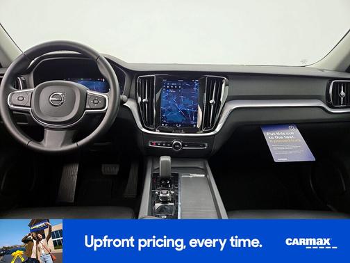 2024 Volvo S60 B5 Core Dark Theme