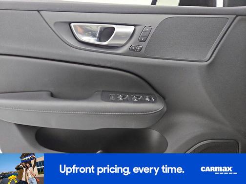 2024 Volvo S60 B5 Core Dark Theme