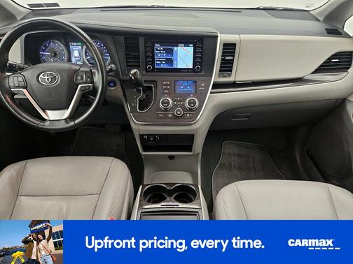 2018 Toyota Sienna XLE