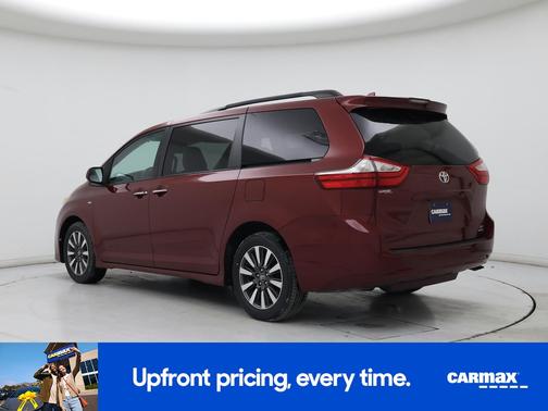 2018 Toyota Sienna XLE