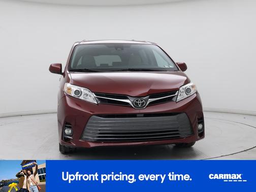 2018 Toyota Sienna XLE