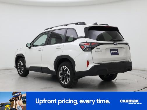 White 2025 Subaru Forester Premium