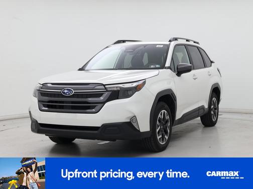 White 2025 Subaru Forester Premium