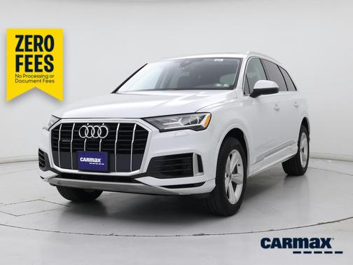White 2023 Audi Q7 Premium