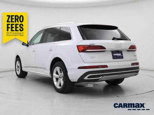 White 2023 Audi Q7 Premium