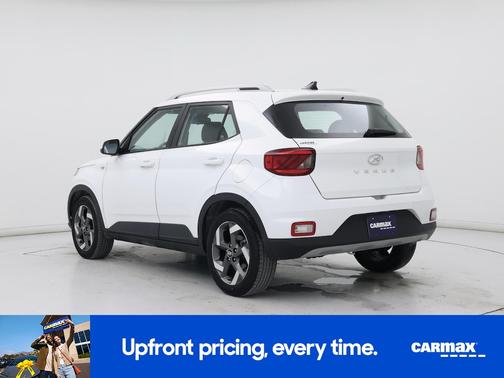 2022 Hyundai VENUE SEL