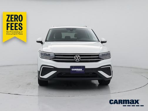 White 2023 Volkswagen Tiguan SE