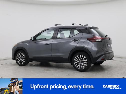 Gray 2023 Nissan Kicks SV