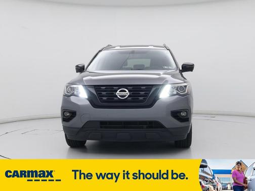 2018 Nissan Pathfinder SL