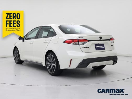White 2021 Toyota Corolla SE