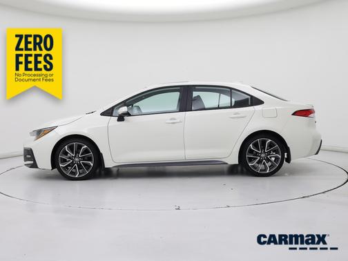 White 2021 Toyota Corolla SE