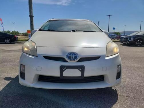 2010 Toyota Prius III