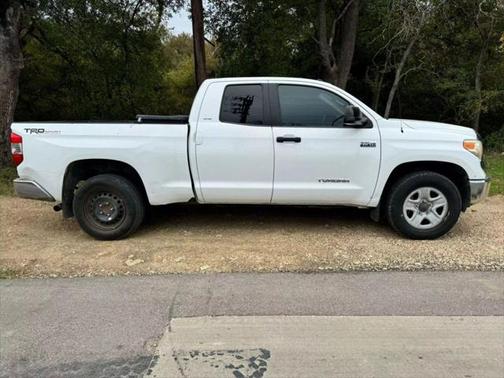 2014 Toyota Tundra SR5