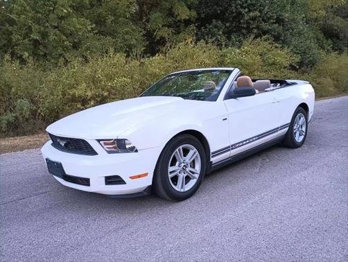 2010 Ford Mustang Premium