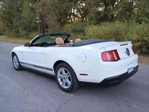 2010 Ford Mustang Premium