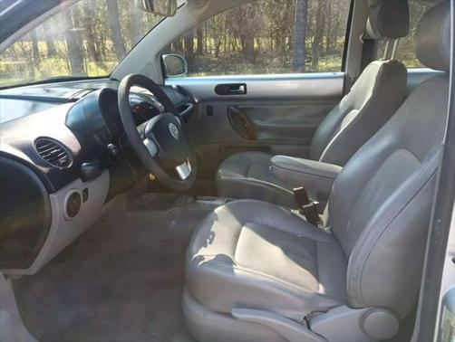 2007 Volkswagen New Beetle 2.5