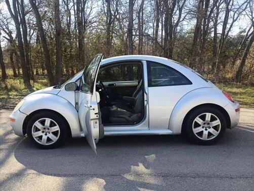 2007 Volkswagen New Beetle 2.5
