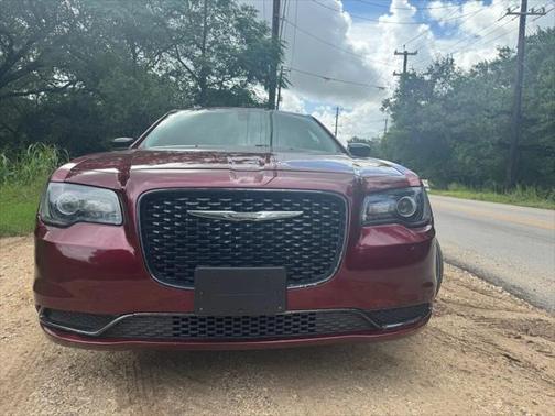 2018 Chrysler 300 Touring