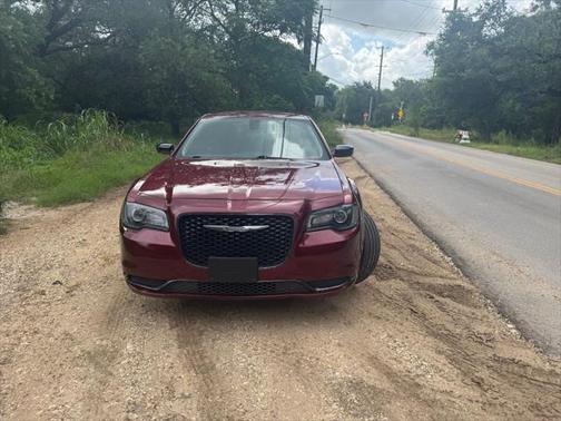 2018 Chrysler 300 Touring
