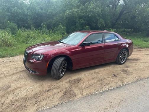 2018 Chrysler 300 Touring