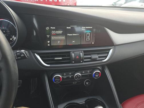 Vulcano Black Metallic 2024 Alfa Romeo Giulia Ti