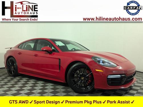 2019 Porsche Panamera GTS