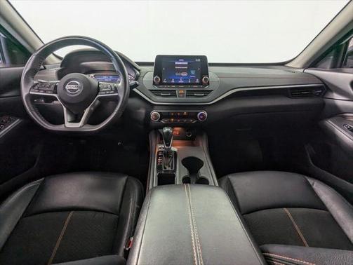 2021 Nissan Altima SR FWD