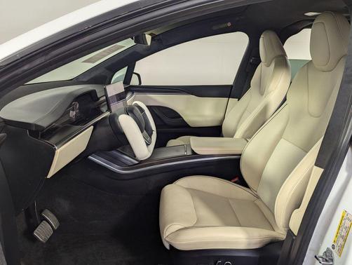 2022 Tesla Model X Plaid Tri Motor All-Wheel Drive